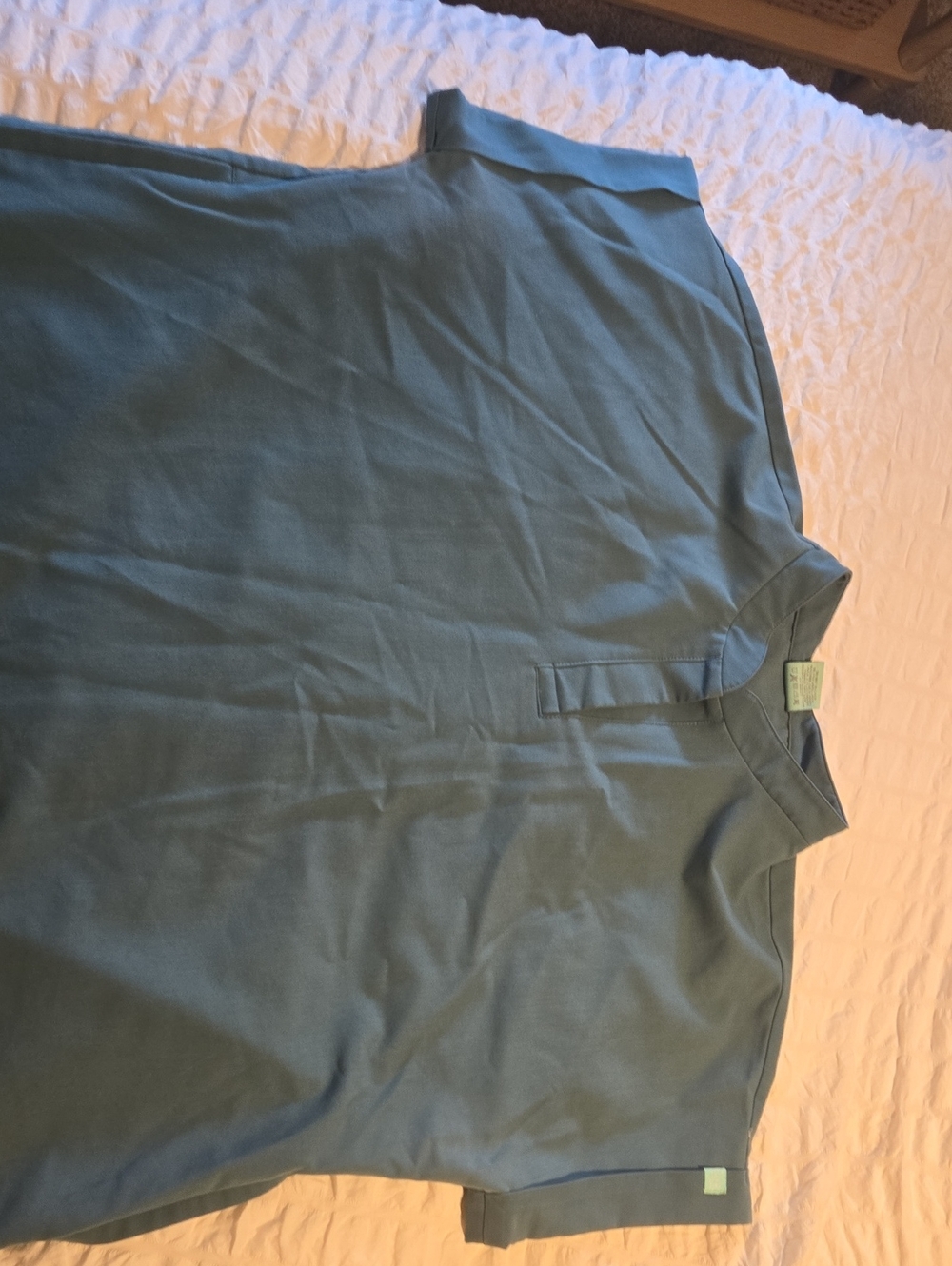 Women's Mandarin Collar Scrub Top- Garde Malade